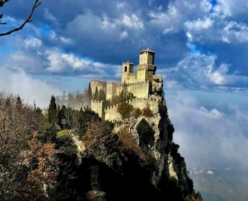 viaggio di gruppo mercatini natale san marino e candelara