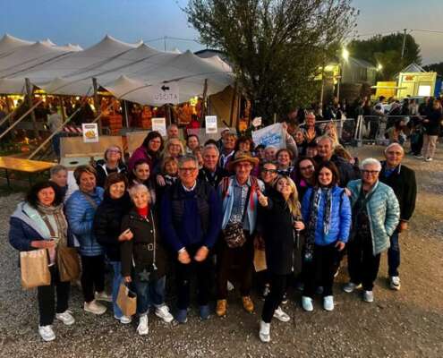 viaggio di gruppo navigazione sile e villaggio zucche nonno andrea571749210_1412855824182537_6380147925426369096_n