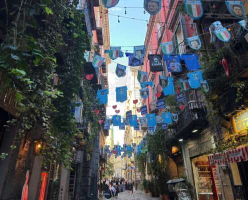 viaggio di gruppo a napoli589965822_1438925618242224_8098160797772589733_n