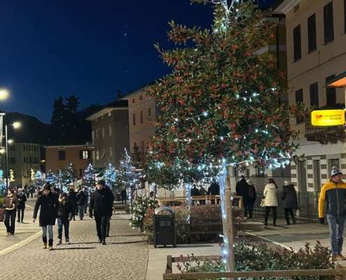 viaggio di gruppo mercatini di natale levico e pedavena591747199_1444100207724765_8959017358093583965_n