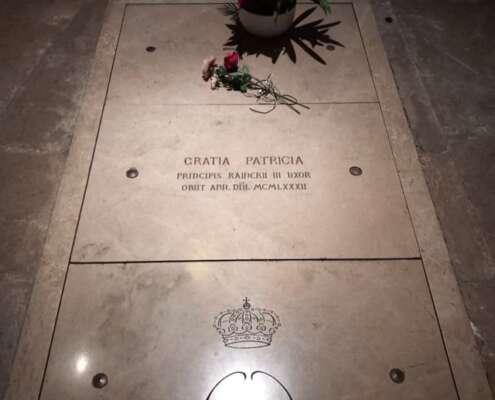 viaggio di gruppo capodanno costa azzurra606423417_1471900038278115_7236497156237398769_n