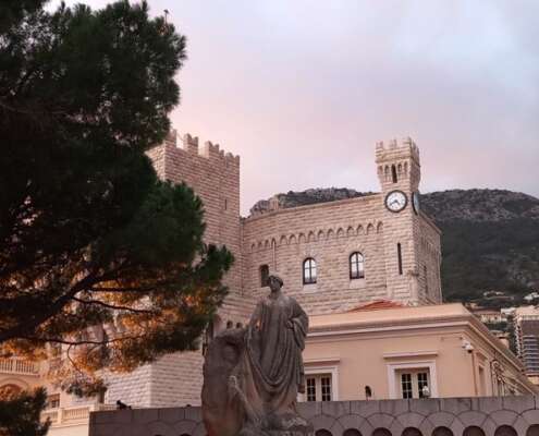 viaggio di gruppo capodanno costa azzurra608579873_1471900324944753_6127865709678135968_n