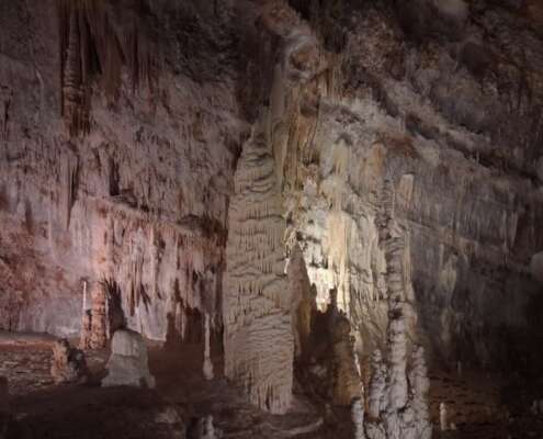 viaggio di gruppo corinaldo e grotte di frasassi