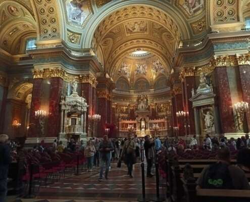 viaggio di gruppo pasqua budapest667263640_1556444323157019_1547045175423153186_n