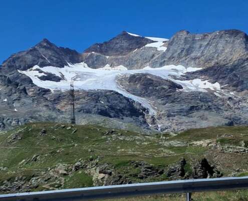 viaggio di gruppo trenino bernina745747347_1575256150942989_7443148906167085640_n