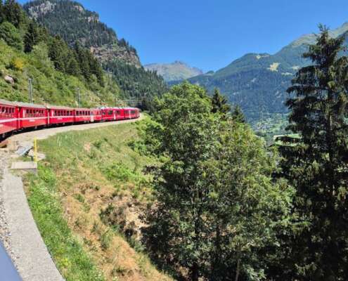viaggio di gruppo trenino bernina746129976_2903269440049253_1283203522074492344_n