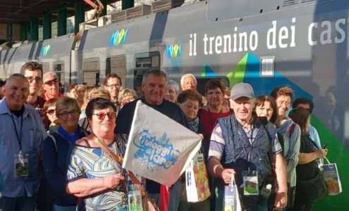 viaggio di gruppo trenino dei castelli