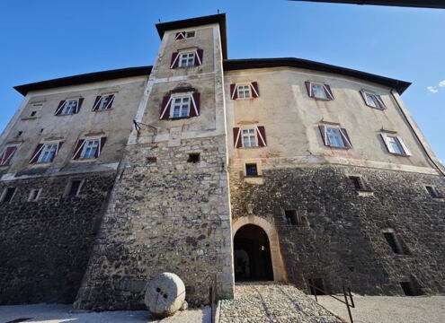 viaggio di gruppo trenino dei castelli784003221_1050867311195190_4201595736252695203_n viaggio di gruppo trenino dei castelli