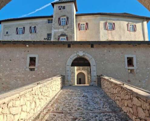 viaggio di gruppo trenino dei castelli785141569_1562650111743071_2361111519483999644_n