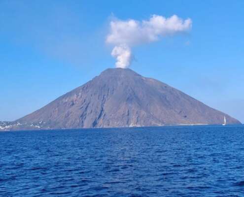 viaggio di gruppo alle eolie831036425_1732195888915194_7674255113296099987_n